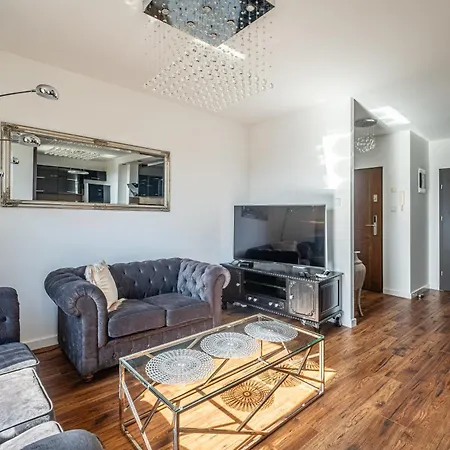 Kaskada Parking & Balcony By Axel Lägenhet