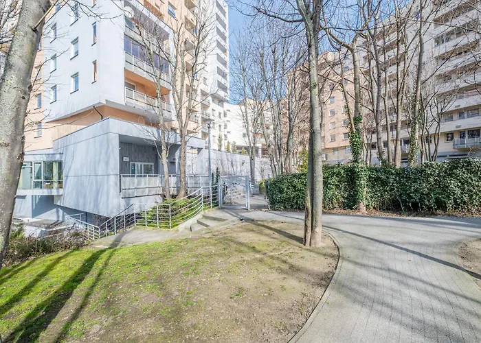 Kaskada Parking & Balcony By Axel דירה גדינייה