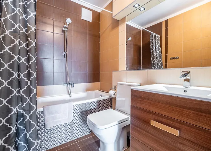 Kaskada Parking & Balcony By Axel דירה